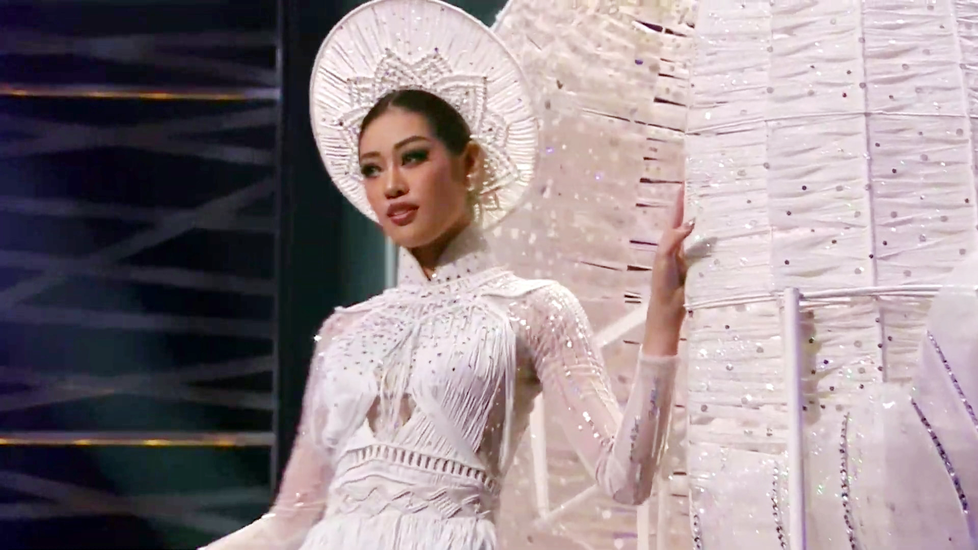 Ngắm nhìn mô hình búp bê của Top 8 Trang phục dân tộc cho Hoa hậu Khánh Vân  tại Miss Universe 2020  SaoStyle