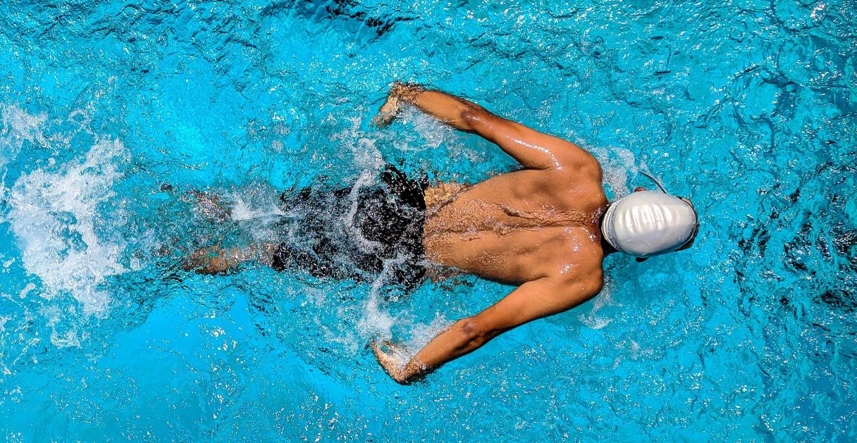 Viêm tai ngoài (Swimmer’s ear) mùa nắng nóng: Nhận biết dấu hiệu sớm và cách phòng ngừa