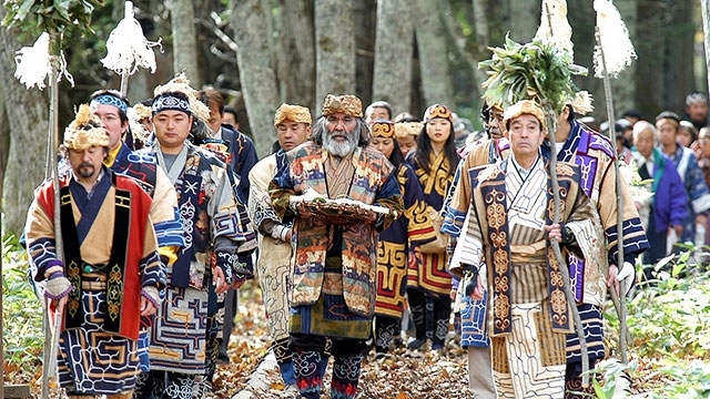 Người Ainu với nghi lễ hiến tế gấu độc nhất vô nhị  - Ảnh 2.