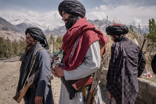 Taliban kêu gọi phụ nữ Afghanistan tham gia chính phủ - Ảnh 1.