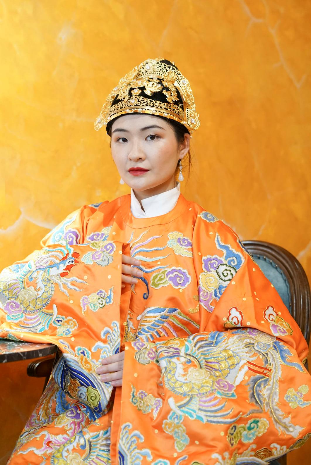 Cổ phục Việt lưu giữ tinh hoa văn hóa dân tộc - Ảnh 3. Cổ phục Việt lưu giữ tinh hoa văn hóa dân tộc - Ảnh 3.