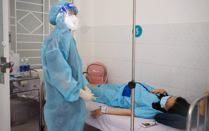 Bệnh viện Hùng Vương điều trị khỏi cho gần 400 sản phụ mắc Covid-19 sau 20 ngày tiếp nhận bệnh nhân - Ảnh 1.