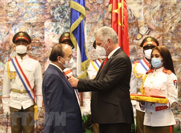 Chủ tịch nước Nguyễn Xuân Phúc hội đàm với Chủ tịch Cuba - Ảnh 3.