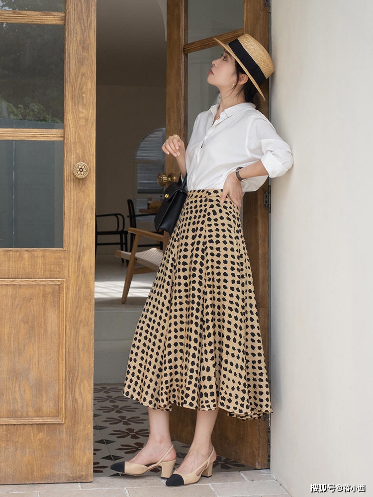 9 cách diện chân váy dài sang xịn mà hội blogger châu Á đang áp dụng nhiệt tình - Ảnh 4.