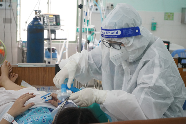 
Bệnh viện Hùng Vương nỗ lực điều trị cho thai phụ mắc Covid-19
 - Ảnh 1.