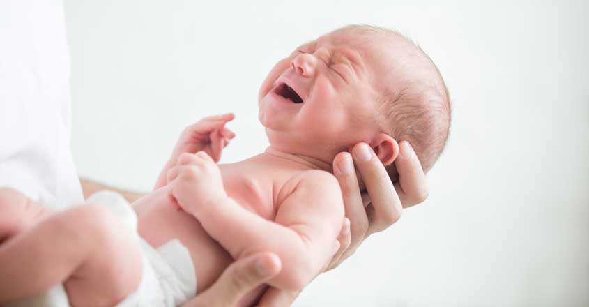 Dấu hiệu viêm phổi ở trẻ sơ sinh cha mẹ cần lưu ý - Ảnh 3.