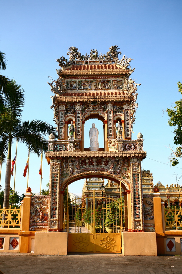 Chùa Vĩnh Tràng, công trình kiến trúc đặc sắc ở Tiền Giang - Ảnh 3.