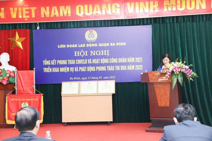 Công đoàn Dược phẩm Tâm Bình vinh dự đón nhận Cờ thi đua của Tổng LĐLĐ Việt Nam - Ảnh 2.