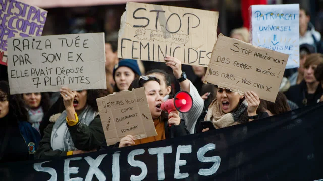 Phụ nữ Pháp kêu gọi chính phủ ngăn chặn bạo lực giới - Ảnh 2.