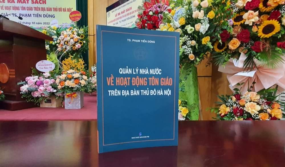Ra mắt cuốn sách &quot;Quản lý nhà nước về hoạt động tôn giáo trên địa bàn Thủ đô Hà Nội&quot; - Ảnh 1.