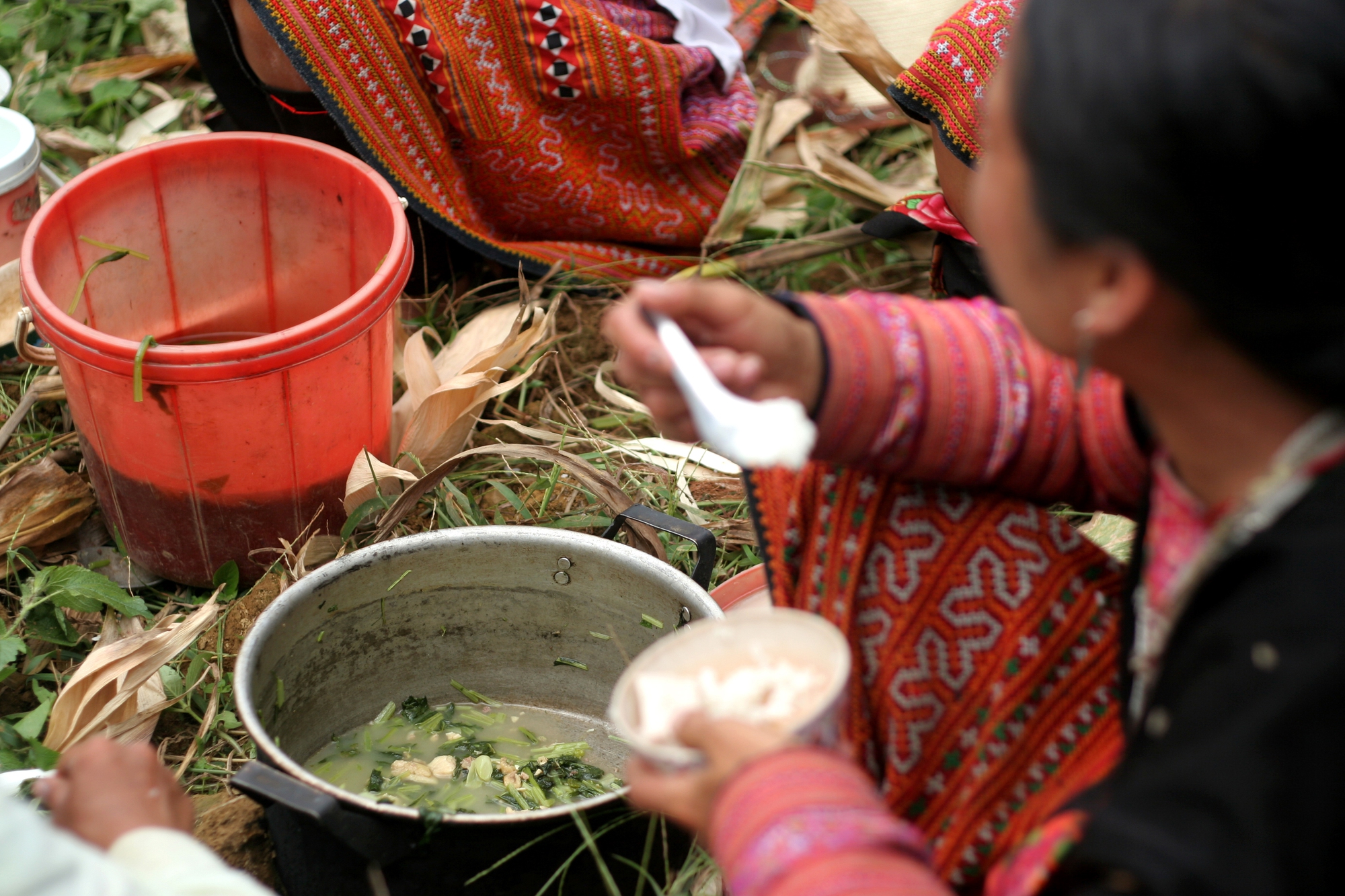 Bữa ăn trên nương - Ảnh 5.