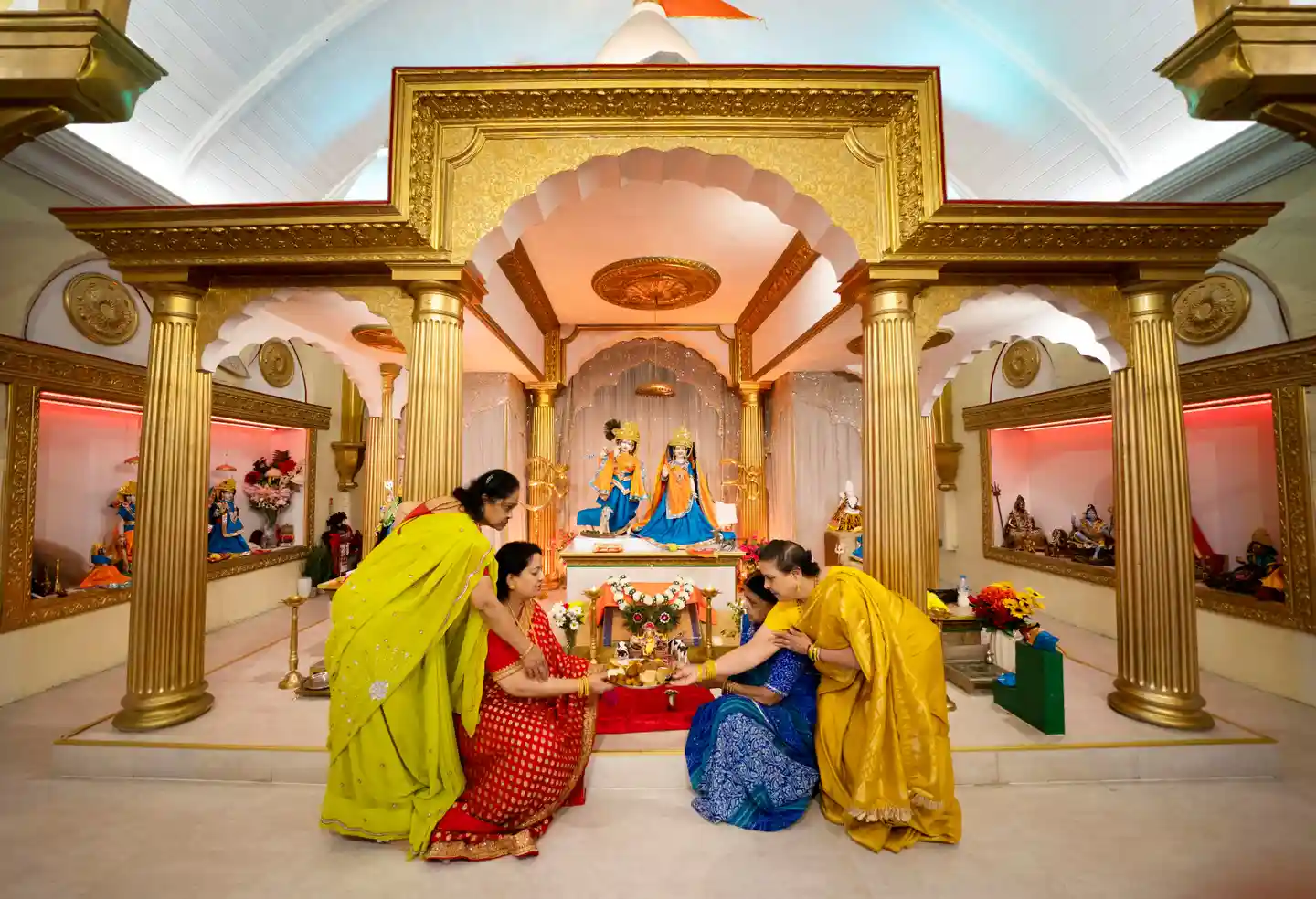 Diwali: Lễ hội ánh sáng của người Hindu trên khắp thế giới - Ảnh 6.