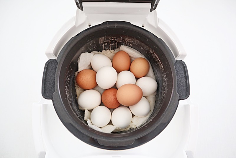 Học người Hàn cách làm trứng nướng muối bằng nồi cơm điện vừa dễ vừa ngon - Ảnh 5.