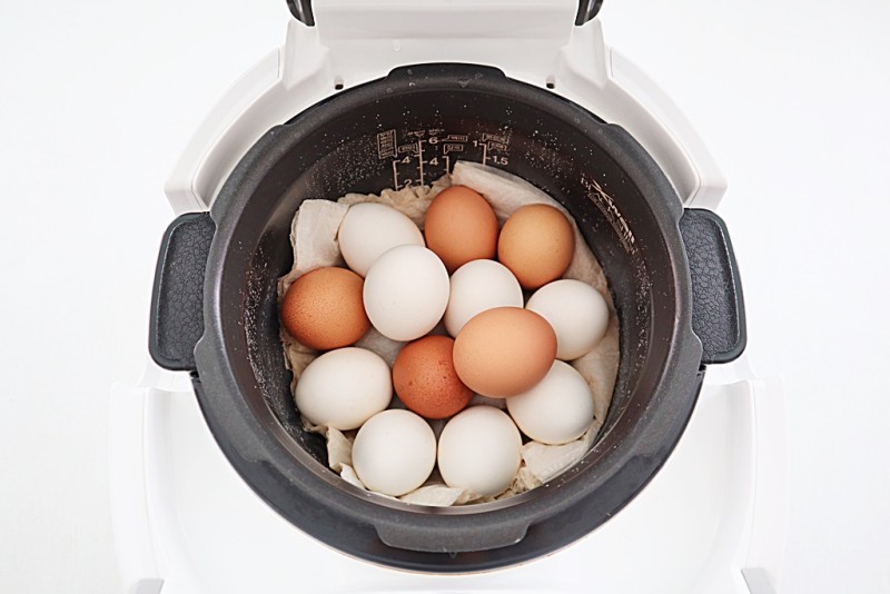 Học người Hàn cách làm trứng nướng muối bằng nồi cơm điện vừa dễ vừa ngon - Ảnh 7.