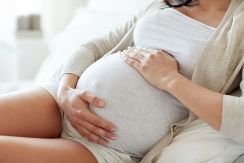 Loại nấm thường hay gặp ở phụ nữ mang bầu: BS chỉ cách giải quyết triệu chứng gây viêm, ngứa khó chịu - Ảnh 1.