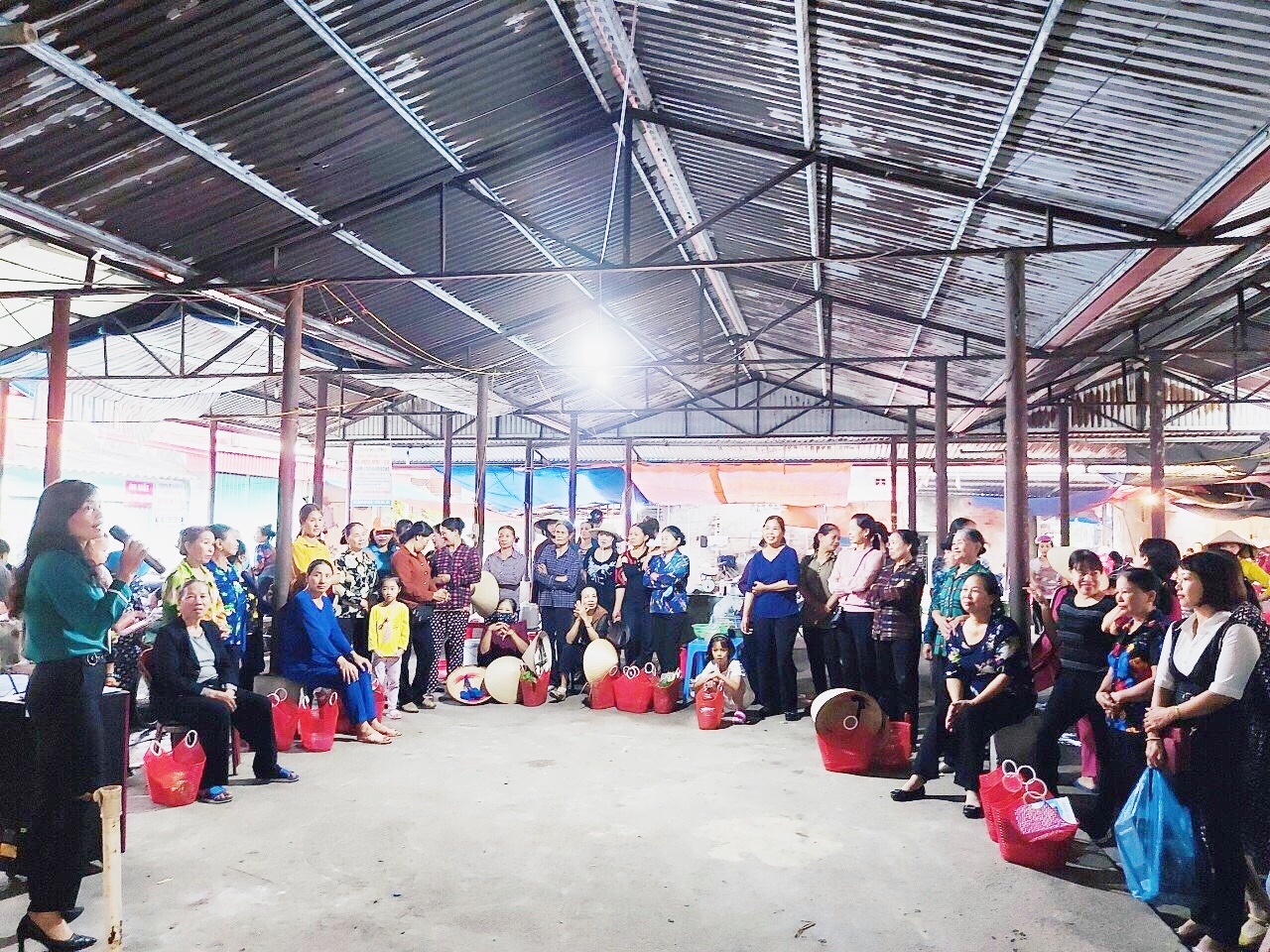 Chống rác thải nhựa, chung tay bảo vệ nguồn nước sạch - Ảnh 2.