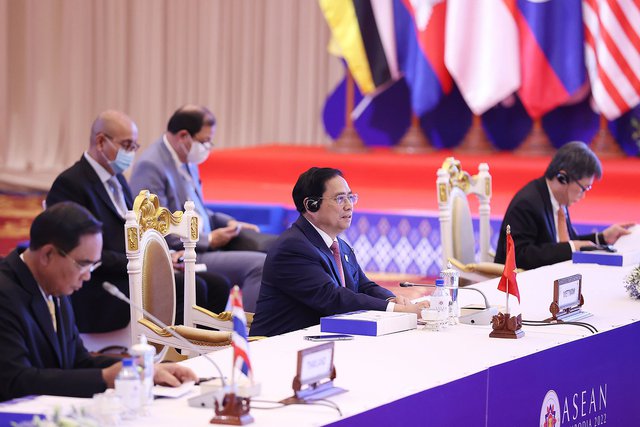 Thủ tướng: ASEAN cần mở cửa thị trường, tạo động lực tăng trưởng mới - Ảnh 3.