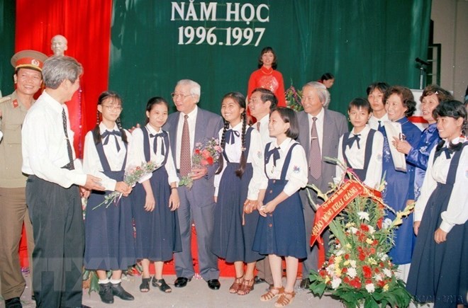 Kỷ niệm 100 năm Ngày sinh Thủ tướng Võ Văn Kiệt: Nhà lãnh đạo tài năng, suốt đời vì nước vì dân - Ảnh 3.