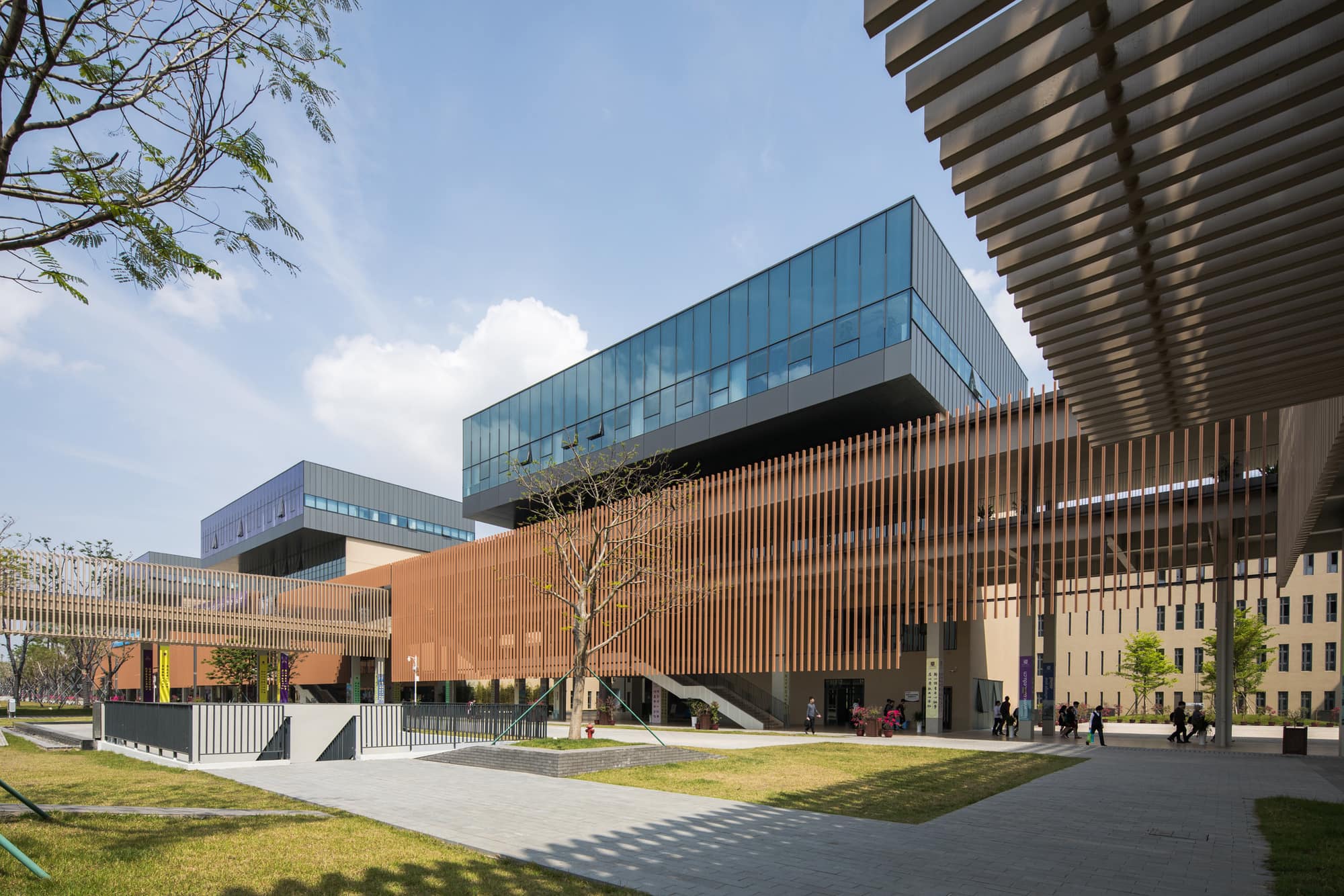 Scienjoy moves into Chinese higher education with 29.9% stake acquisition