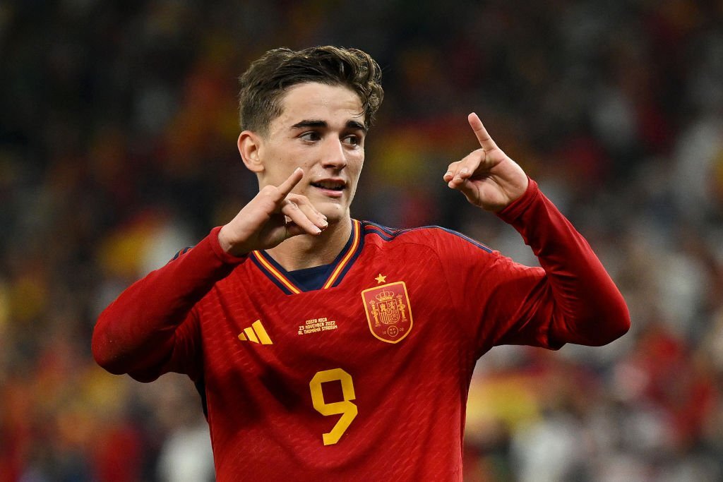 Gavi - tiền vệ trẻ đẹp trai của tuyển Tây Ban Nha lọt vào \'mắt ...