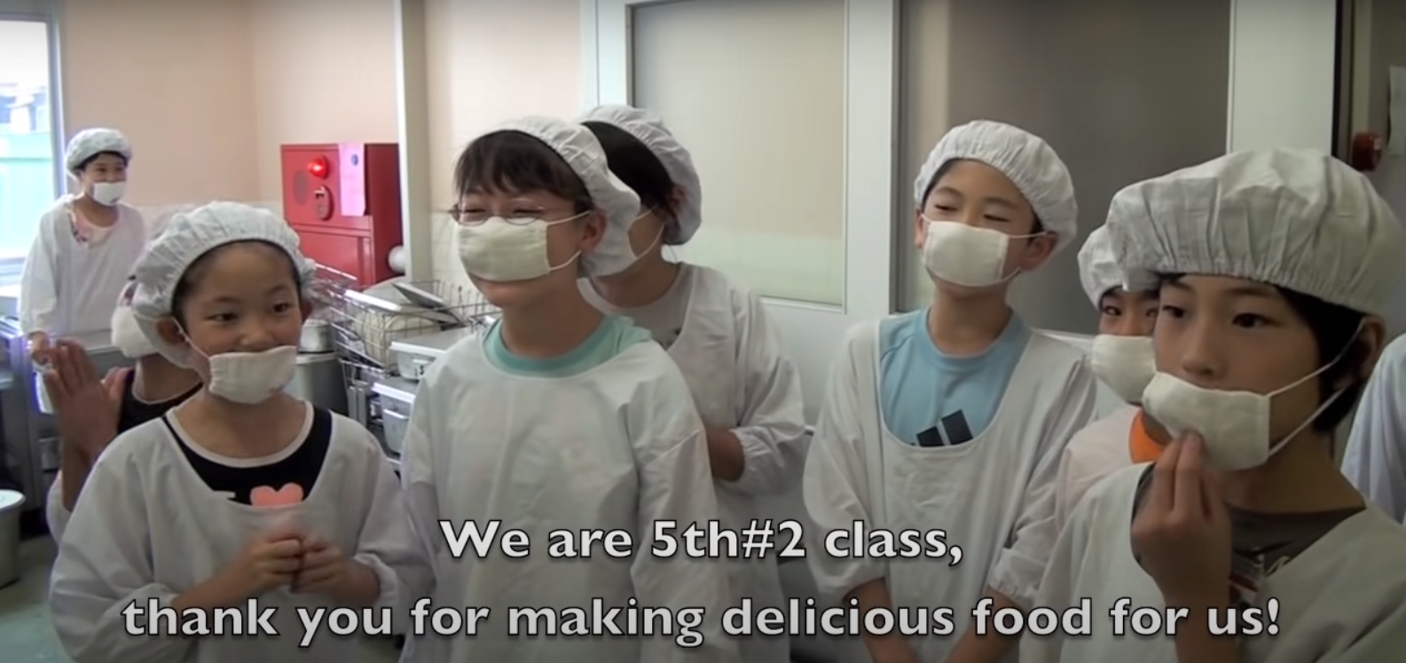 Nhìn cách trẻ em Nhật ăn một bữa cơm mới thấy sự khác biệt ngay từ vạch xuất phát - Ảnh 4.