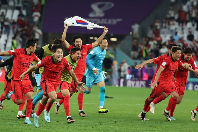 Dreamers của Jungkook (BTS) gây “bão” sau khi Hàn Quốc thắng Bồ Đào Nha tại World Cup 2022  - Ảnh 5.