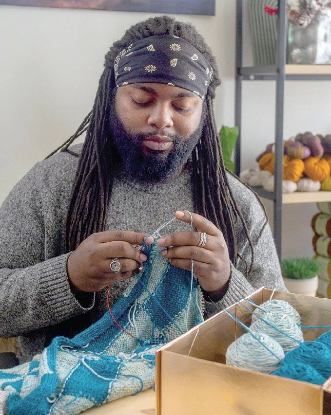 Vincent Williams Jr, 27 tuổi, thợ đan len ở Lithonia, Georgia