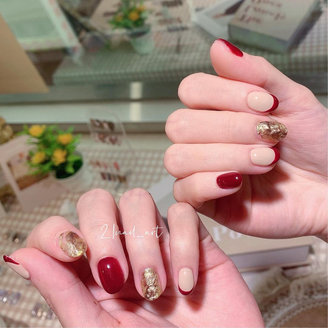 Những mẫu nail Tết đẹp giúp bàn tay thêm xinh xắn, 'chanh sả' | Nghệ thuật  móng tay, Làm được rồi, Thiết kế móng