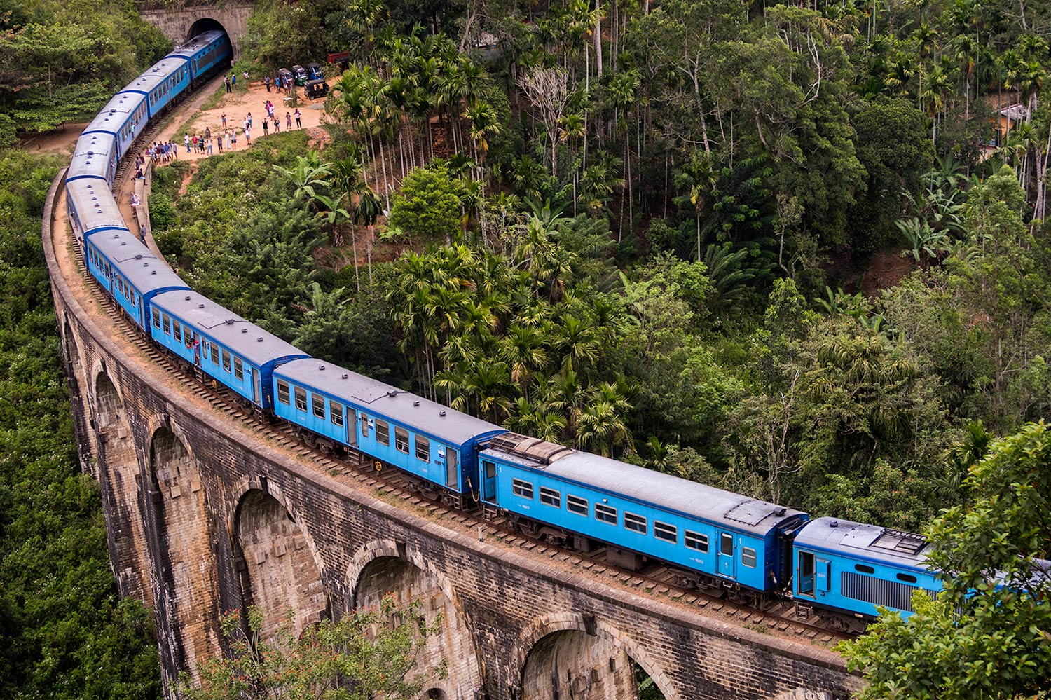 Những địa điểm du lịch lý tưởng cho năm 2023: Tuyến đường sắt nối liền Lào - Trung Quốc được nhiều người yêu thích - Ảnh 16.