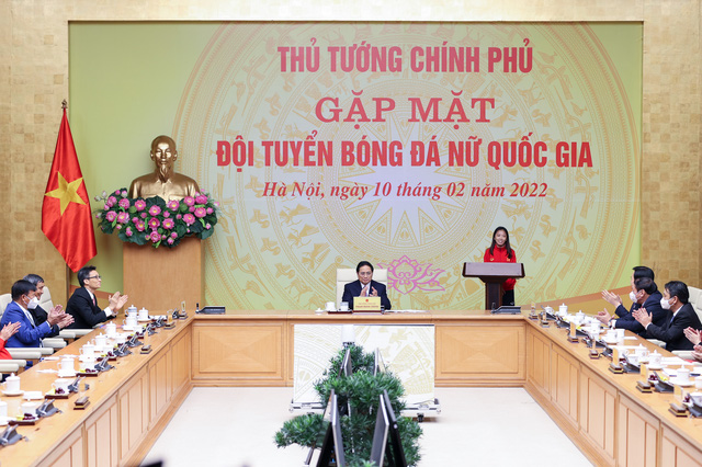 Thủ tướng: Đội tuyển bóng đá nữ Quốc gia là &quot;những cô gái kim cương&quot; của thể thao Việt Nam - Ảnh 4.