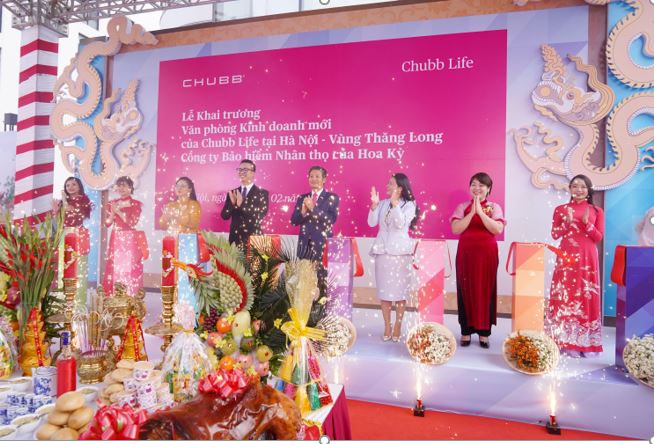 Chubb Life Việt Nam ra mắt diện mạo mới của văn phòng kinh doanh Chubb Tower 1 tại TP. Hồ Chí Minh và khai trương văn phòng kinh doanh thứ 4 tại Hà Nội  - Ảnh 2.