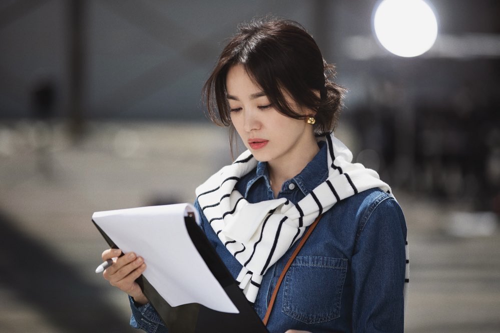 4 kiểu tóc mái của Song Hye Kyo: Siêu trẻ xinh, không sợ lệch pha với tuổi 30  - Ảnh 3.