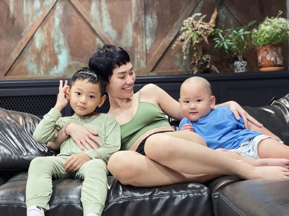 Là &quot;hotmom vạn người mê&quot;, sao Việt này vẫn từng 2 lần bị chê bai cách DẠY CON: Cách đáp trả CỰC GẮT khiến người bình luận xấu hổ - Ảnh 5.