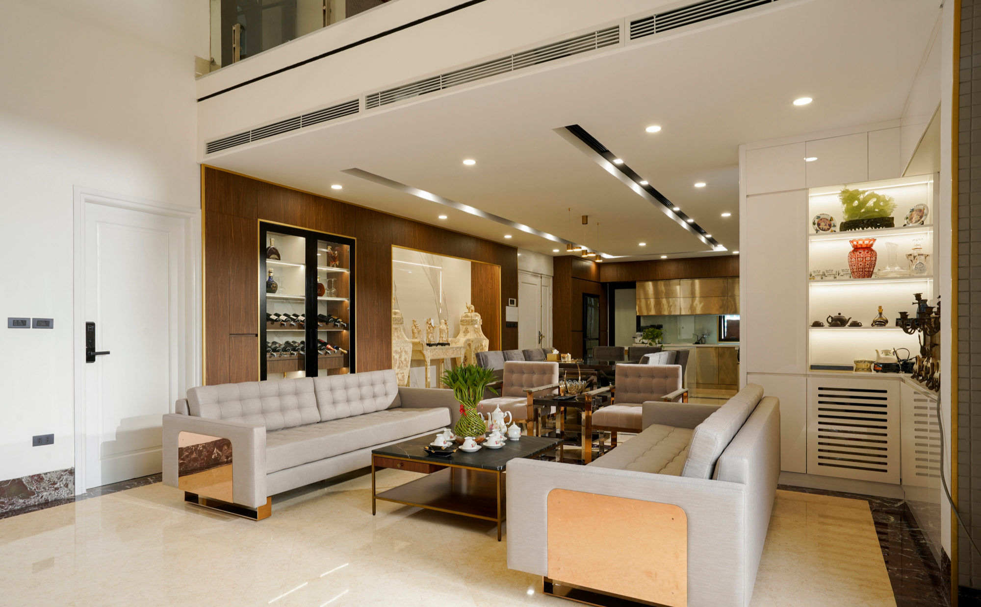 Gia chủ chịu chi 1,8 tỷ để thi công căn hộ Penthouse Hào Nam 250m² nâng tầm không gian sống - Ảnh 5.