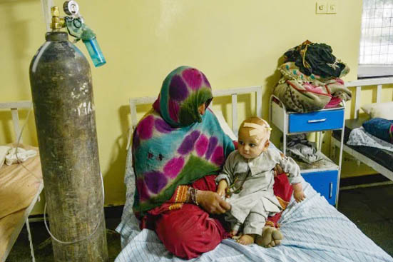 Cảnh tang thương của phụ nữ và trẻ em Afghanistan sau trận động đất kinh hoàng - Ảnh 3.