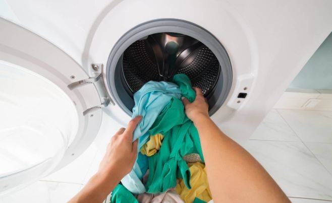 Giặt quần áo lót theo 4 cách này rất dễ bị bệnh phụ khoa, nhiều chị em vẫn mắc sai lầm - Ảnh 1.