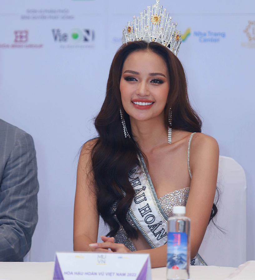 Top 3 Hoa hậu Hoàn vũ Việt Nam 2022: Ngọc Châu tiết lộ chuyện hẹn hò, Thảo Nhi chia sẻ yếu điểm của bản thân - Ảnh 4.