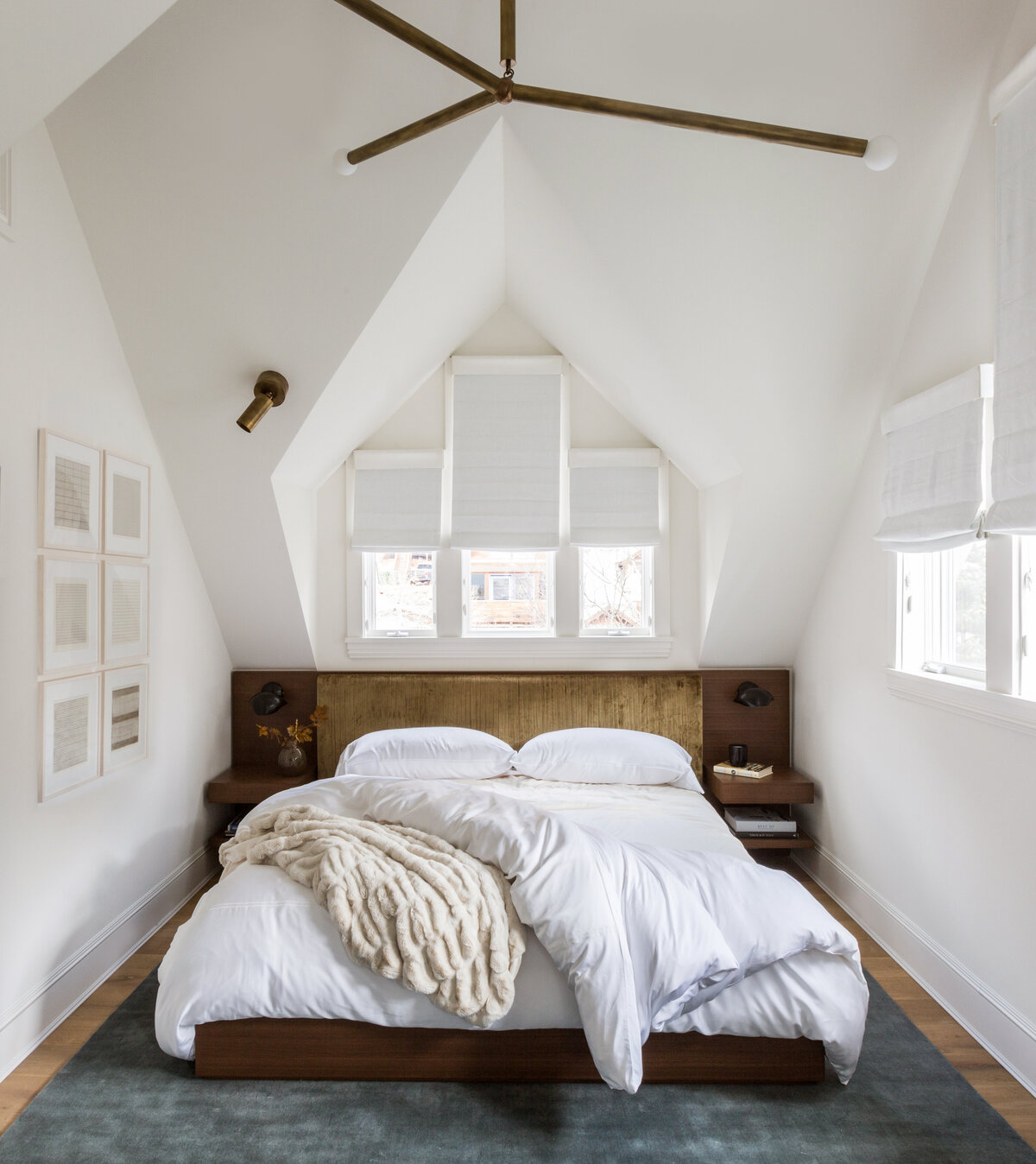 Những căn phòng ngủ gác mái sở hữu thiết kế tuyệt vời khiến bạn muốn dọn vào ngay - Ảnh 13.