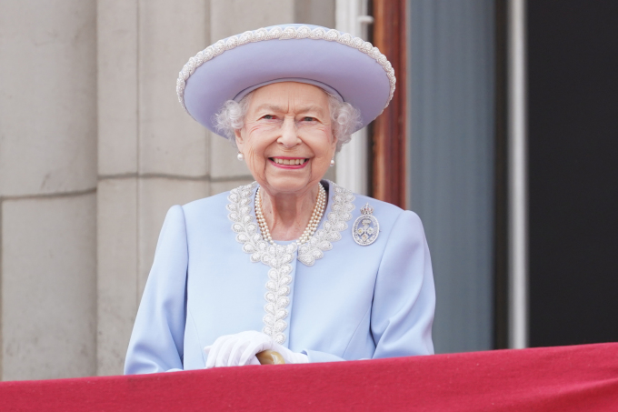 Nữ hoàng Elizabeth II: 70 năm thăng trầm cùng đất nước và hoàng gia Anh