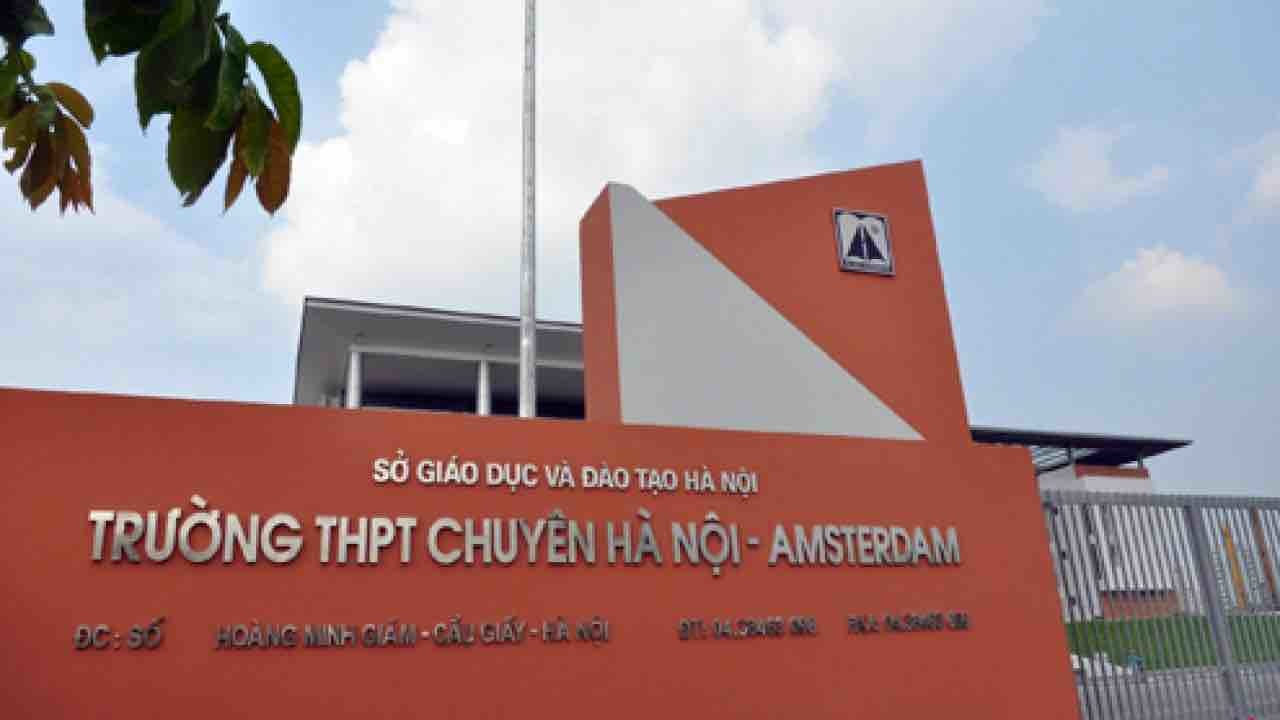 Ở trường THPT chuyên Hà Nội - Amsterdam học gì? Phụ huynh có con đang học chia sẻ cực CHI TIẾT và BẤT NGỜ  - Ảnh 1.