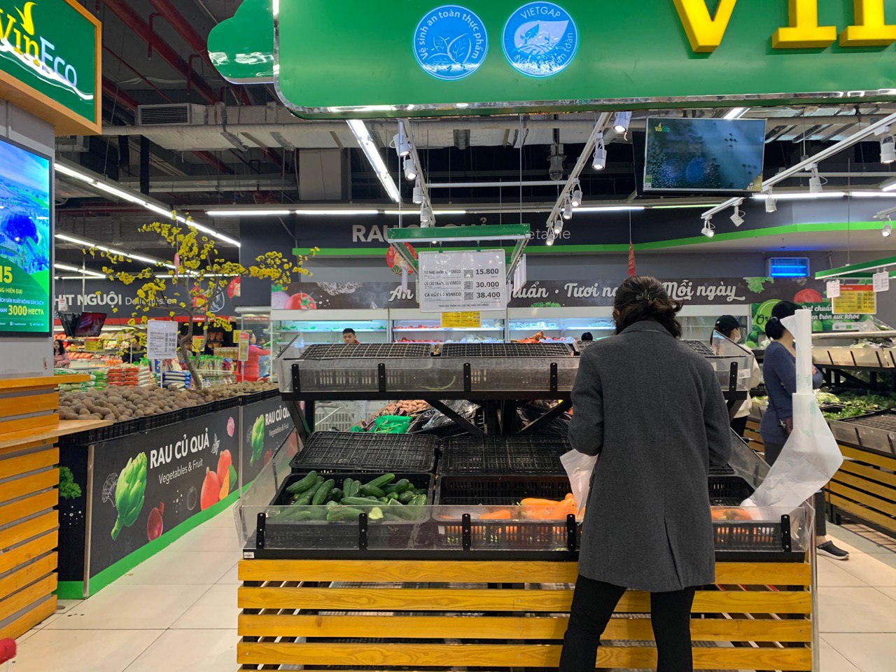 Giới trẻ &quot;mê&quot; siêu thị hơn chợ: Văn hóa mua bán đậm chất Việt có thể phai nhạt dần? - Ảnh 3.
