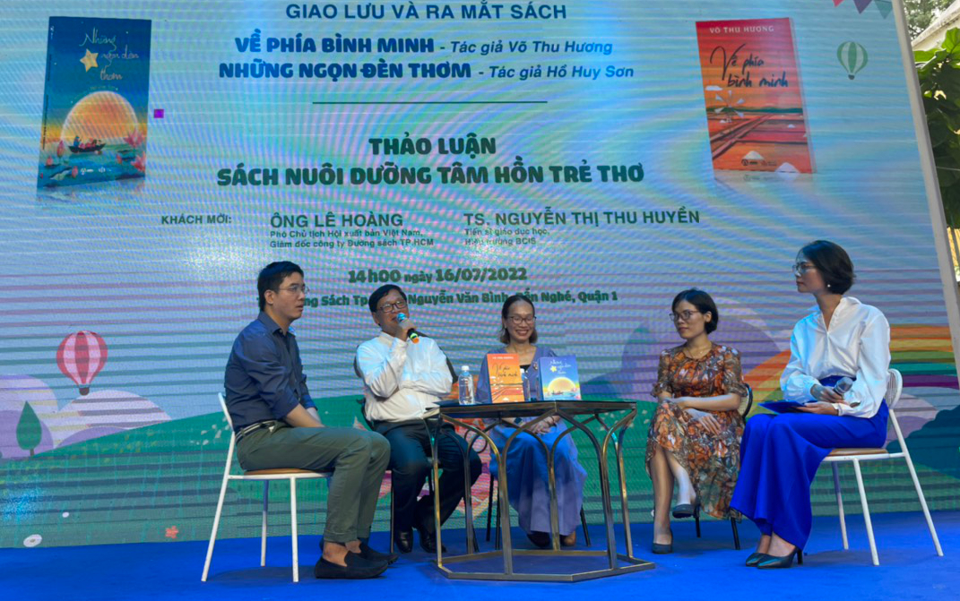 Buổi giao lưu và thảo luận "Sách nuôi dưỡng tâm hồn trẻ thơ"