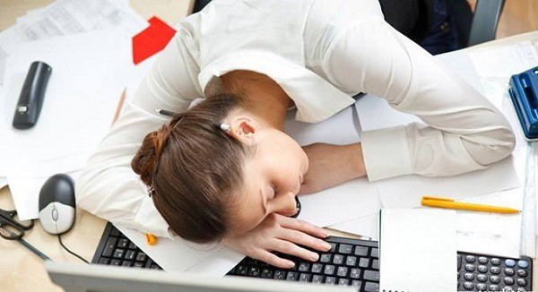 2 kiểu ngủ trưa rất nguy hiểm, có thể gây nhồi máu não nhưng nhiều người mắc - Ảnh 3.