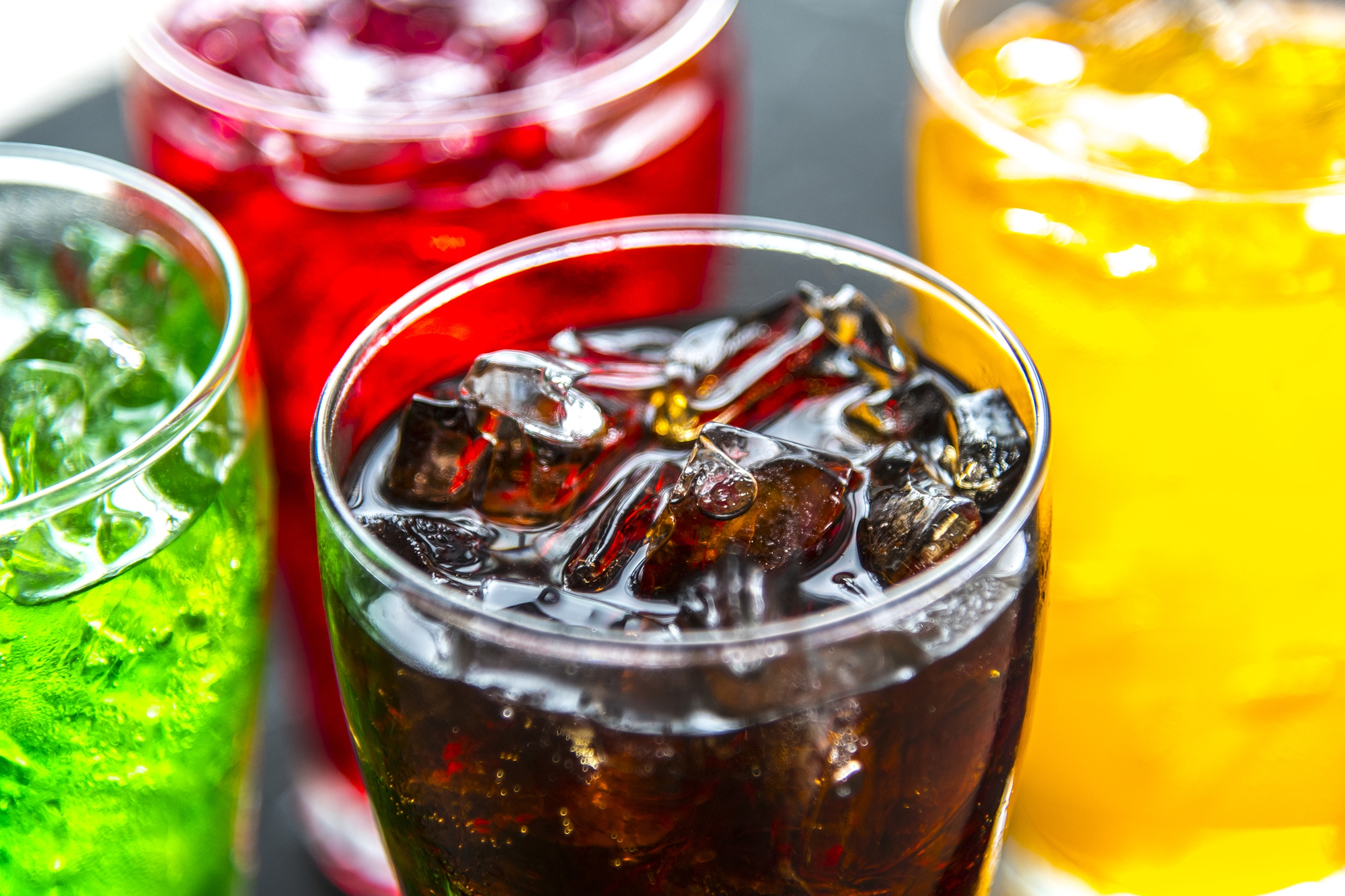 5 thói quen khi uống giúp bạn tránh xa gan nhiễm mỡ - Ảnh 2.