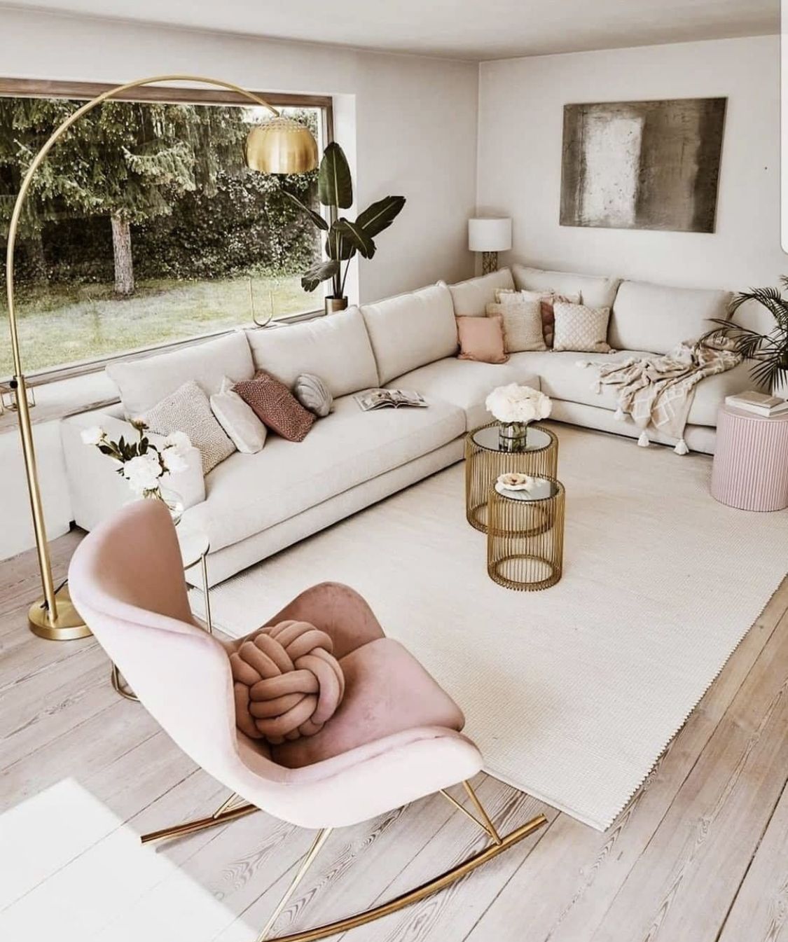 Những ý tưởng thiết kế phòng khách khiến bạn phải xuýt xoa bởi vẻ đẹp thanh lịch, quá đỗi hút hồn - Ảnh 2.