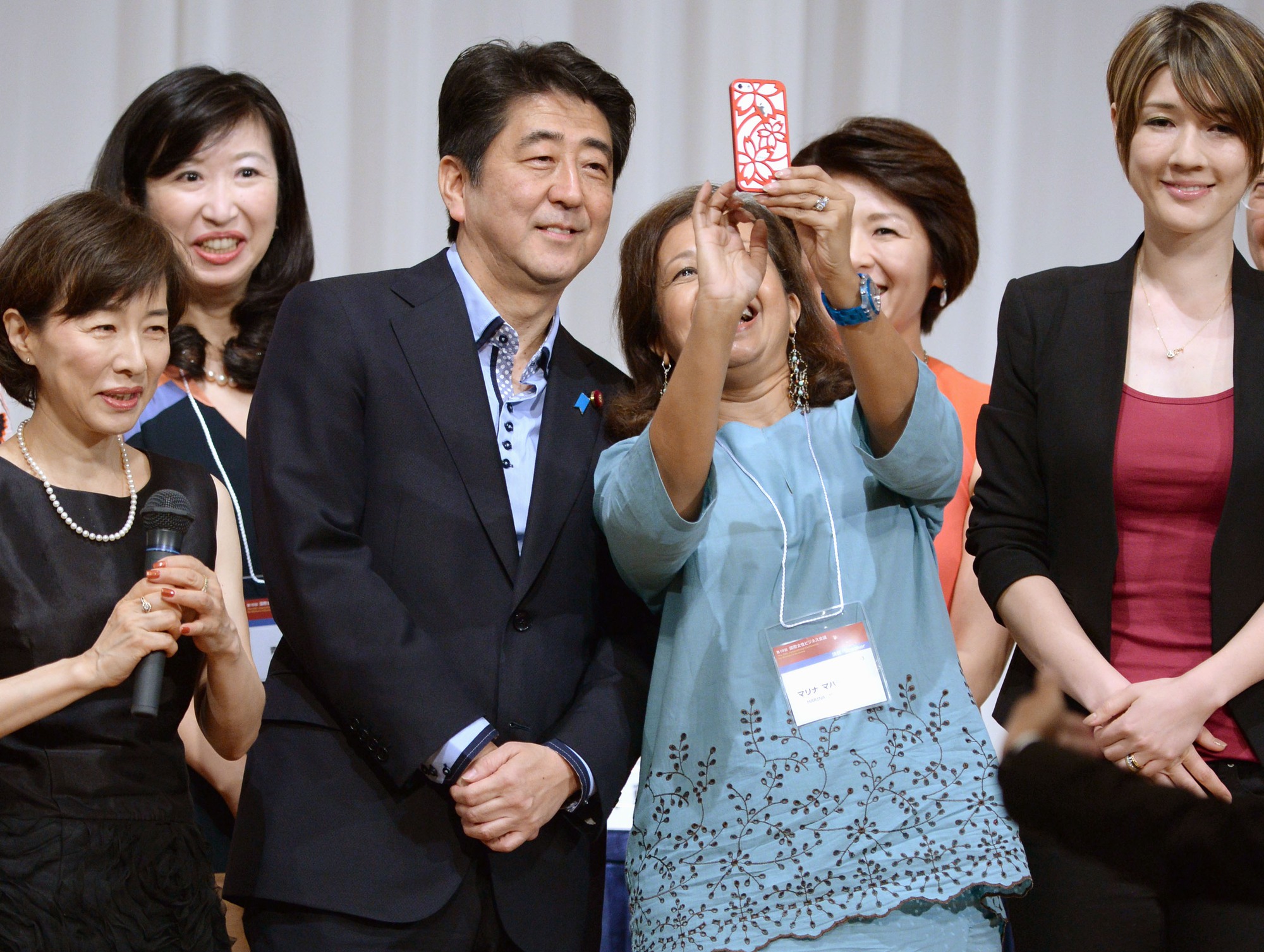 Gia đình của cựu Thủ tướng Nhật Abe Shinzo: Giàu truyền thống, 3 đời làm chính trị, chỉ có một điều đáng tiếc - Ảnh 1.