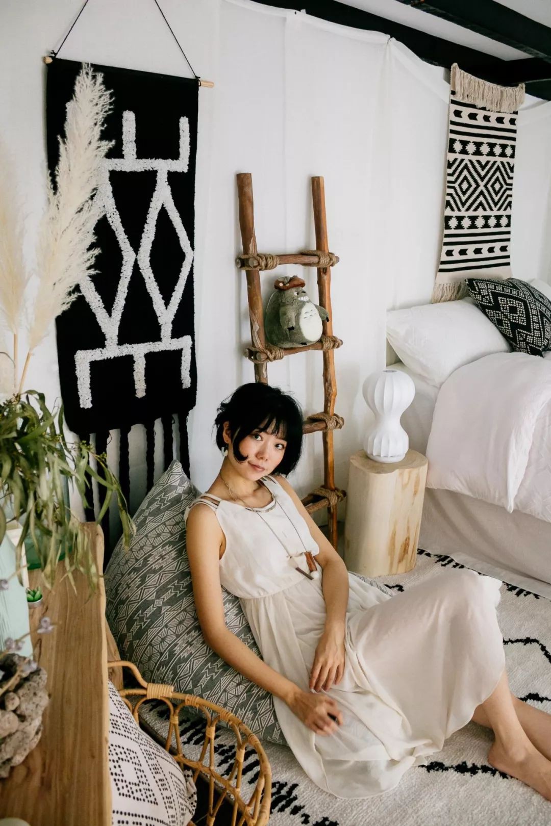 Phòng ngủ 26m2 cũ kỹ, tẻ nhạt biến thành không gian sống đáng yêu theo phong cách Maroc của cô gái trẻ - Ảnh 2.