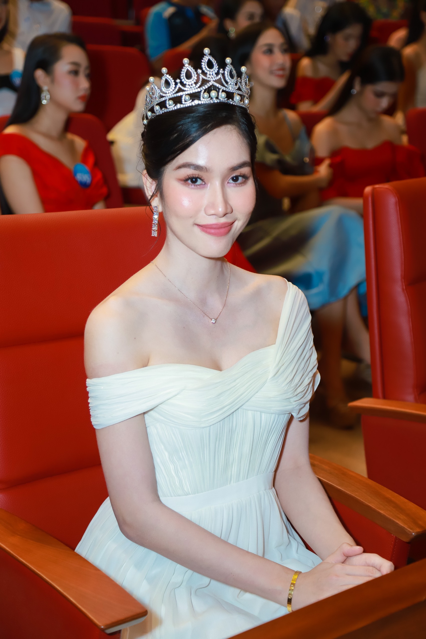 Đương kim Hoa hậu Thế giới đọ sắc bên dàn Hoa - Á hậu Việt Nam trước thềm chung kết Miss World Vietnam 2022 - Ảnh 9.