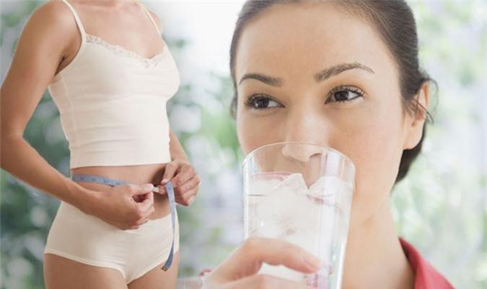 Tác hại từ thói quen uống nhiều nước lạnh những ngày nắng nóng - Ảnh 3.