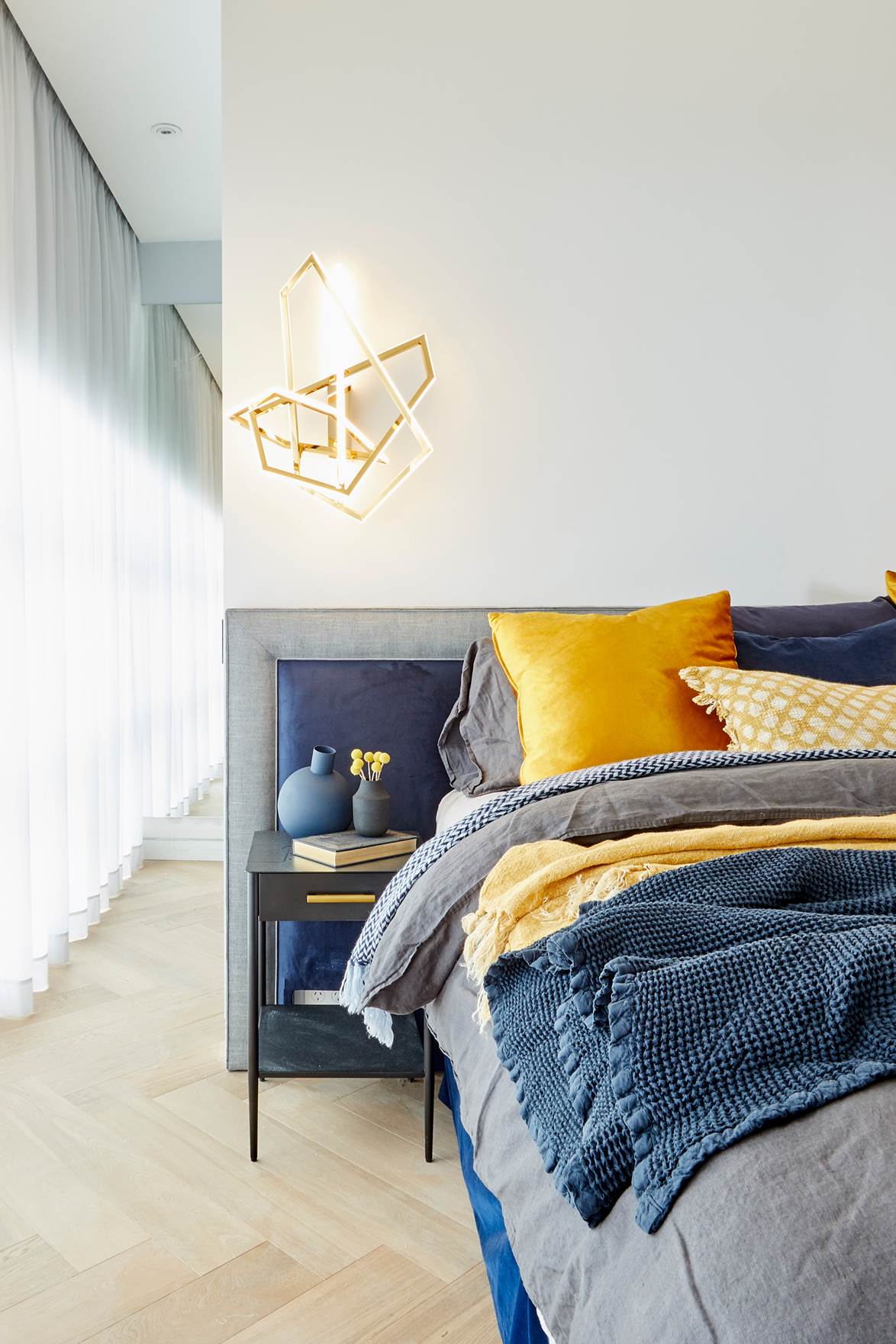 12 ý tưởng thiết kế giúp bạn có được căn phòng ngủ đẹp ngang tầm làm từ chuyên gia - Ảnh 8.